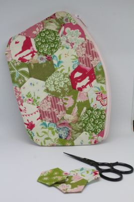 Hexie Club - Zipped Purse