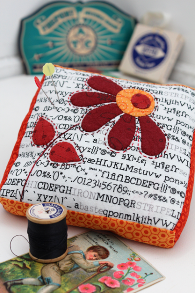 Postcard - Applique Flower Pincushion